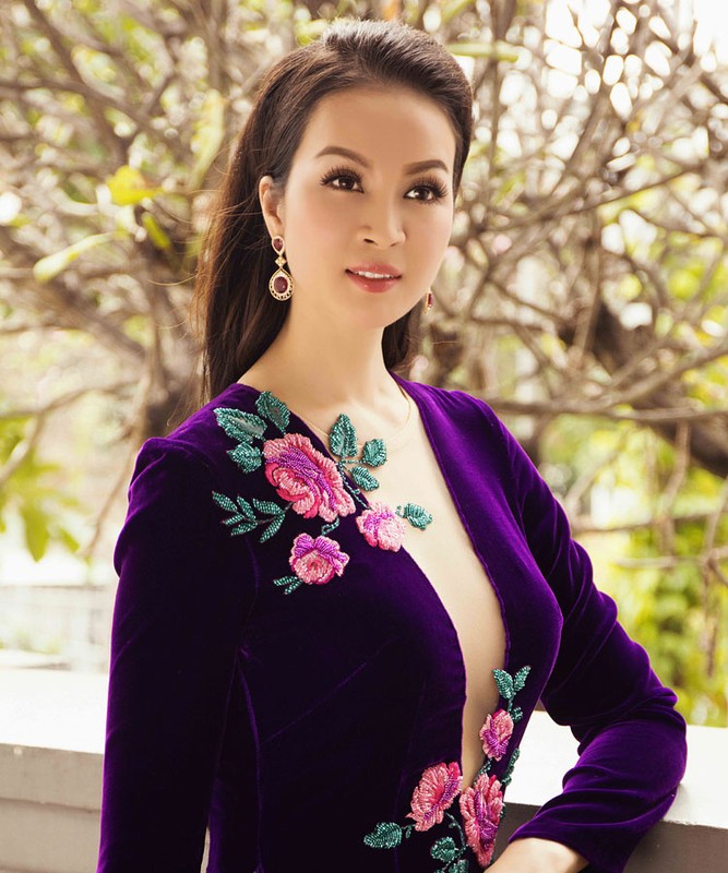 MC Thanh Mai dep ngat ngay voi ao dai xuan-Hinh-7